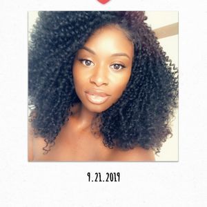 Meet your Posher, Angela